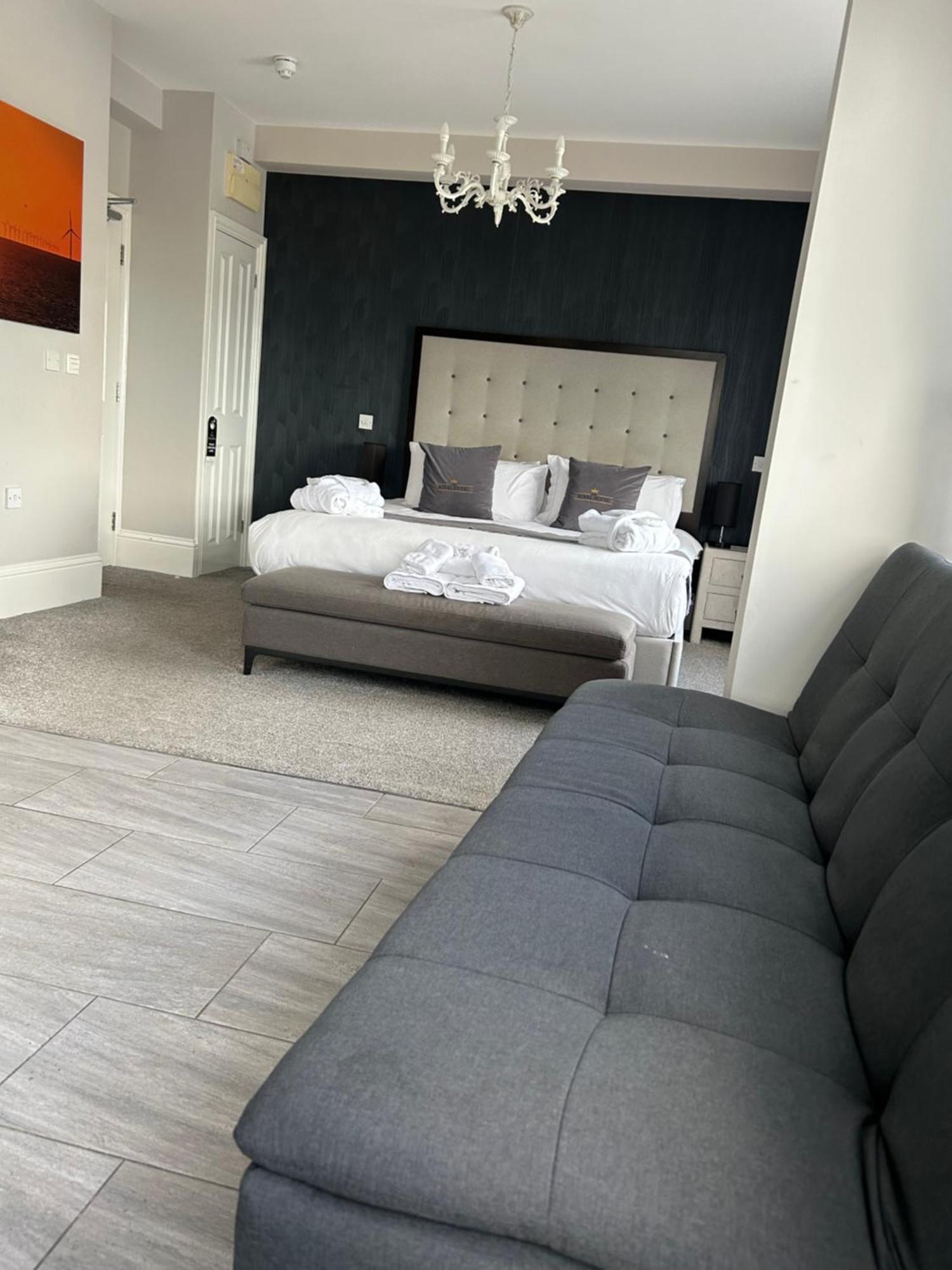 The Royal Hotel - Clacton On Sea Bagian luar foto
